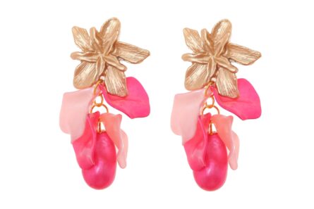 Pendientes de pétalos y piedras nácar en colores rosas con cabezal de flor - Imagen 1
