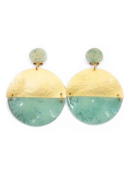 Pendiente de flamenca aro grande piedras cristal color verde esmeralda y metal dorado - Imagen 1