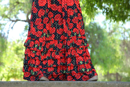 BATA CLAVEL ROJA ESTAMPADA - Imagen 4