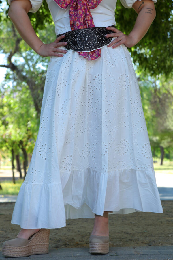 FALDA PERFORADA ADRIANA BLANCA FALDA PERFORADA ADRIANA BLANCA