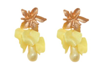 Pendientes de pétalos y piedras en color amarillo con cabezal de flor - Imagen 1