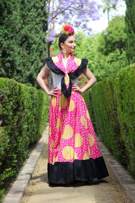 CONJUNTO FALDA + PIQUILLO ESTAMPADO DE LUNARES EN FUCSIA Y AMARILLO - Imagen 3