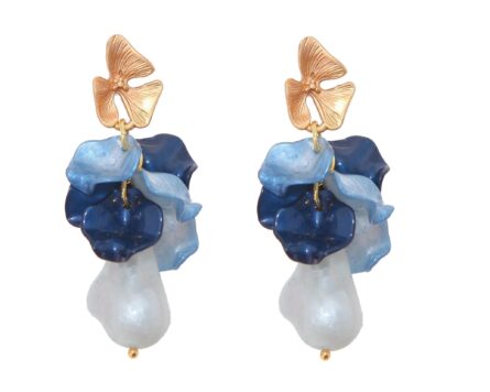 Pendientes de pétalos y piedras nácar en tonos azules con cabezal de hojas - Imagen 1