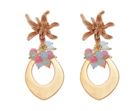 Pendientes de lágrima de oro con bolas de piedra Ágata en tonos pastel y cabezal de flor - Imagen 1