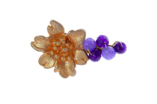 Broche dorado de flor con bolas de piedra Ágata en tonos lilas