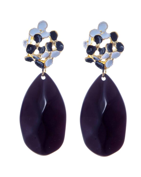 Pendientes de flores esmaltado en blanco y negro