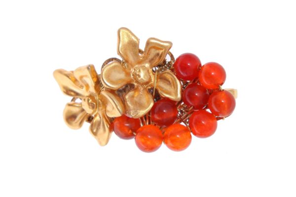 Broche de dos flores con bolas de piedra Ágata en coral