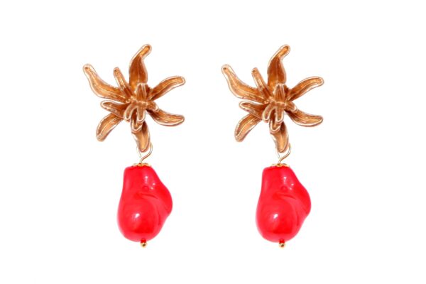 Pendiente de piedras nácar coral con cabezal flor