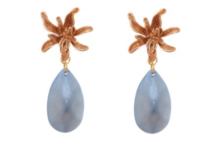Pendiente de flamenca de lágrima de piedra cristal color azul ducado con cabezal de flor - Imagen 1