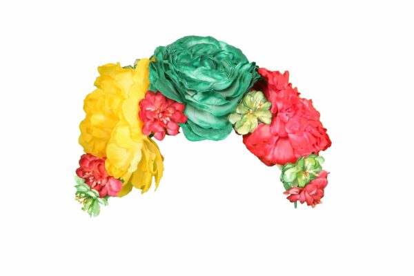 Tiara de flamenca multicolor en tonos amarillo, verde y rosa frambuesa.