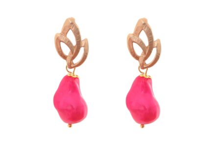 Pendiente de piedras nácar rosa fucsia con cabezal de hojas - Imagen 1