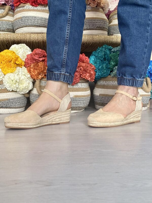 Espartos color beige con cuña