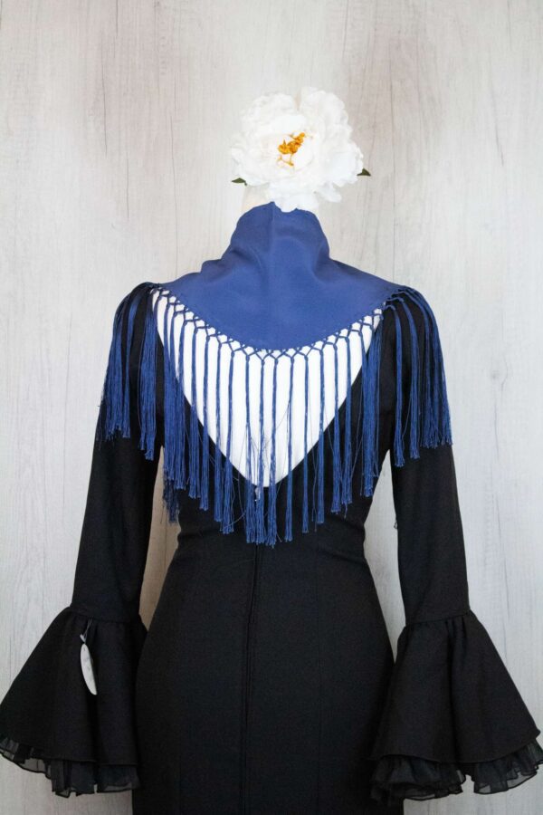 Mantón niña petróleo