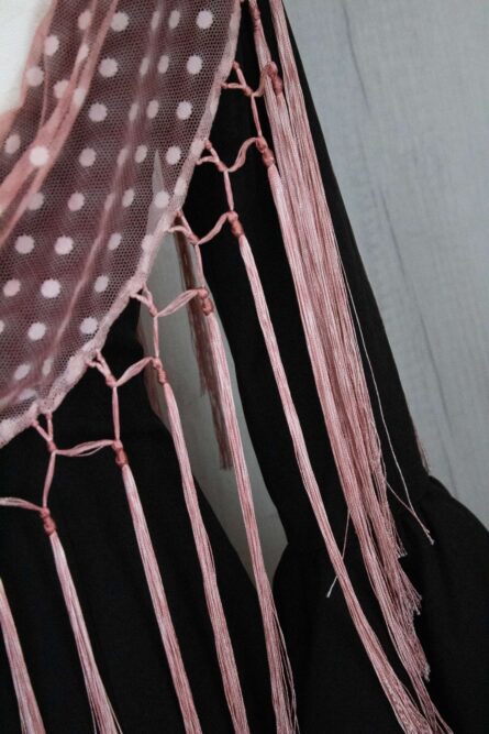 Mantón niña plumeti rosa Mantón niña plumeti rosa - Imagen 2