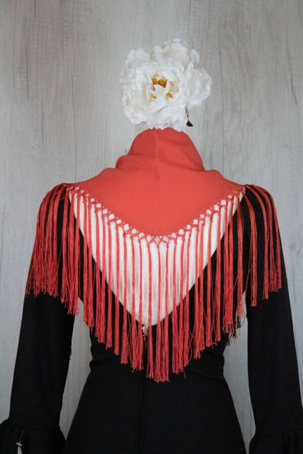 Mantón niña rojo