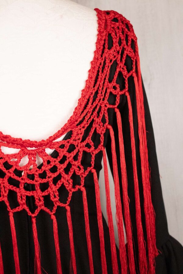 Mantón enrejado rojo