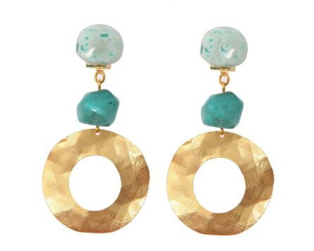 Pendiente de flamenca aro mediano piedras nácar color verde agua con metal dorado - Imagen 1