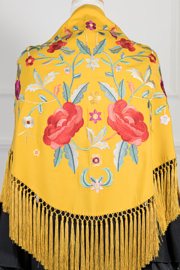 Mantón Amara Yema