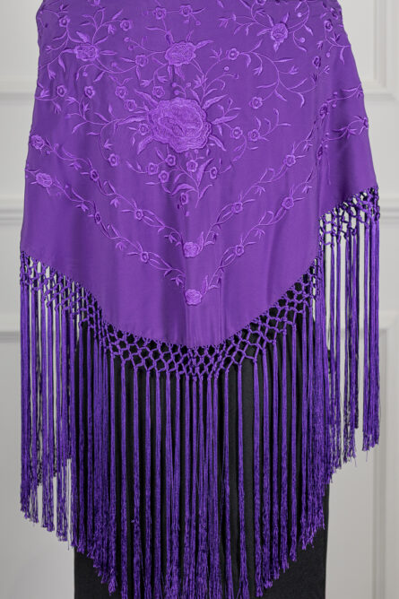 Mantón Alma Morado bordado en su tono - Imagen 2
