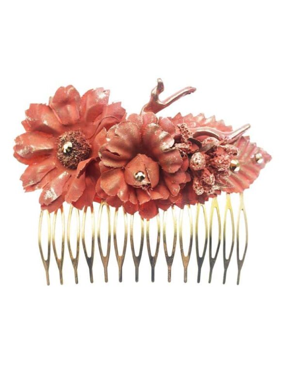 Peinecillo de flamenca mediano con coral y flores en tela coral con reflejo dorado