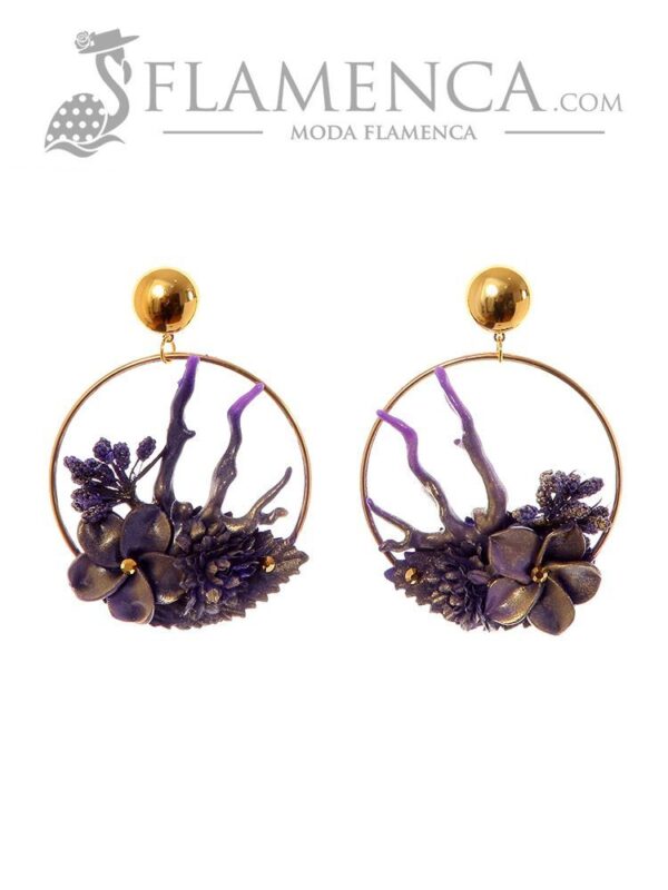 Pendiente de flamenca de flores morado con reflejos oro