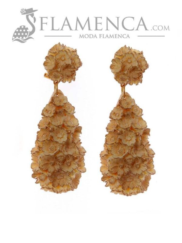 Pendiente de flamenca marfil con reflejos oro       