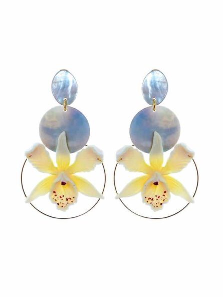 Pendiente de flamenca orquídea tono marfil con reflejos oro - Imagen 2