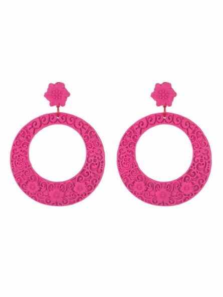 Pendiente de flamenca resina en forma de aro con filigrana rosa chicle - Imagen 4