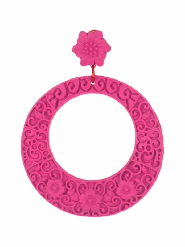 Pendiente de flamenca resina en forma de aro con filigrana rosa chicle