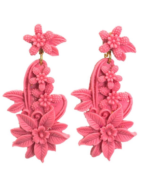 Pendiente de flamenca resina floral color rosa chicle