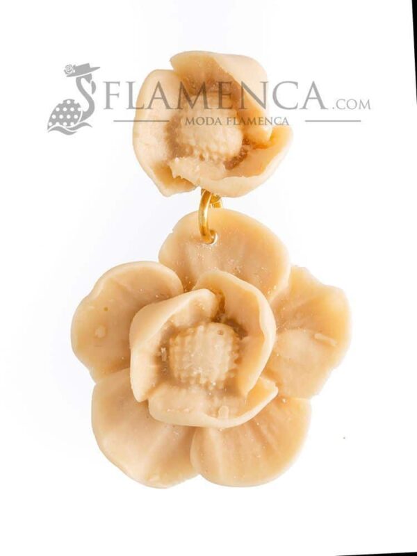Pendientes de flamenca de resina beig