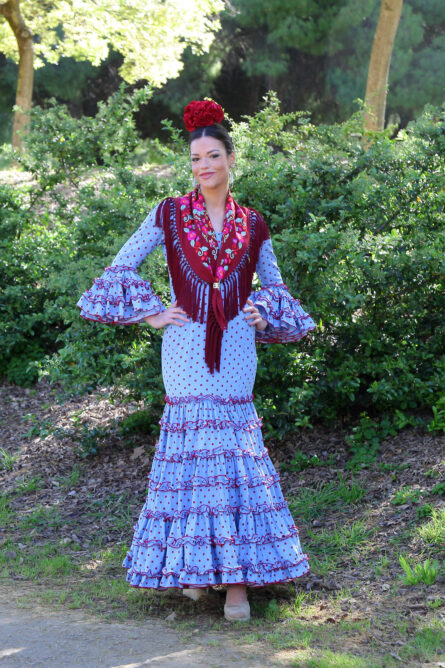 Traje de Flamenca Azahar Celeste con lunar rojo - Imagen 3