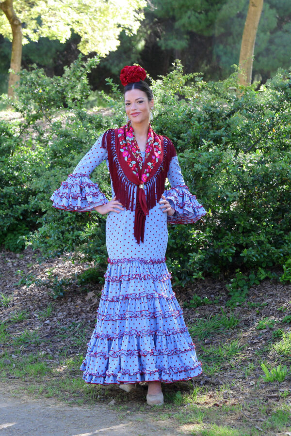Traje de Flamenca Azahar Celeste con lunar rojo