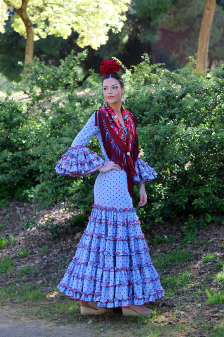 Traje de Flamenca Azahar Celeste con lunar rojo - Imagen 2