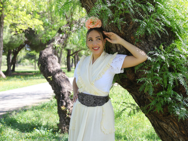 Conjunto de Falda y Piquillo Bambula Tira Bordada amarilla