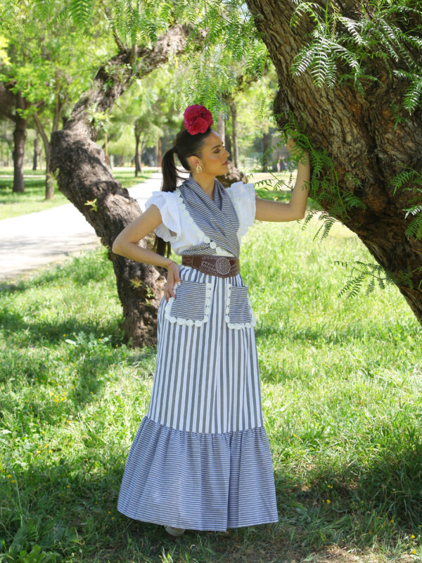Conjunto de Falda y Piquillo estampado rayas gris